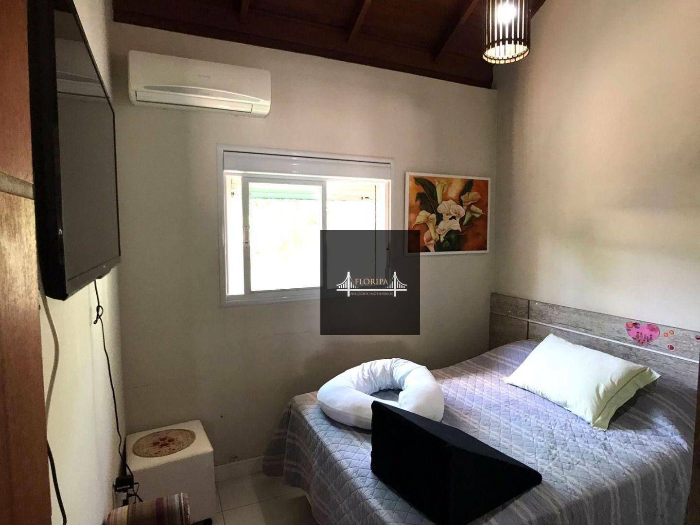 Casa à venda com 3 quartos, 261m² - Foto 11