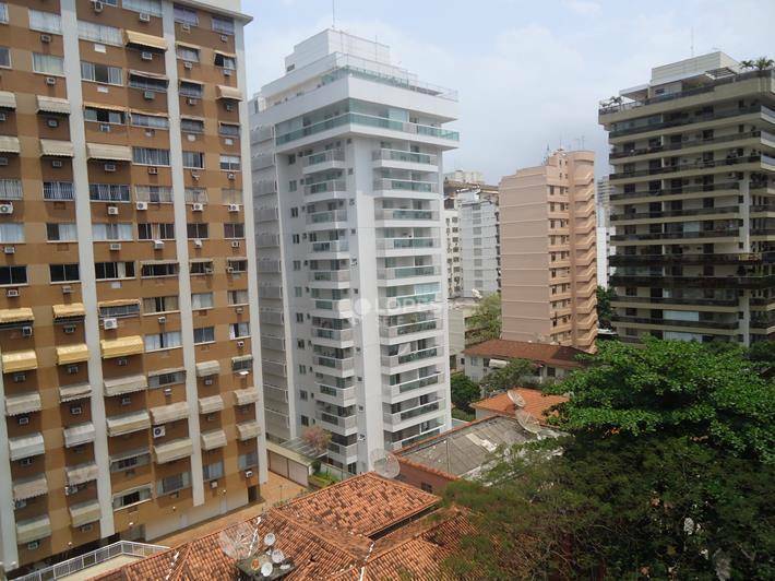 Apartamento à venda com 4 quartos, 184m² - Foto 11