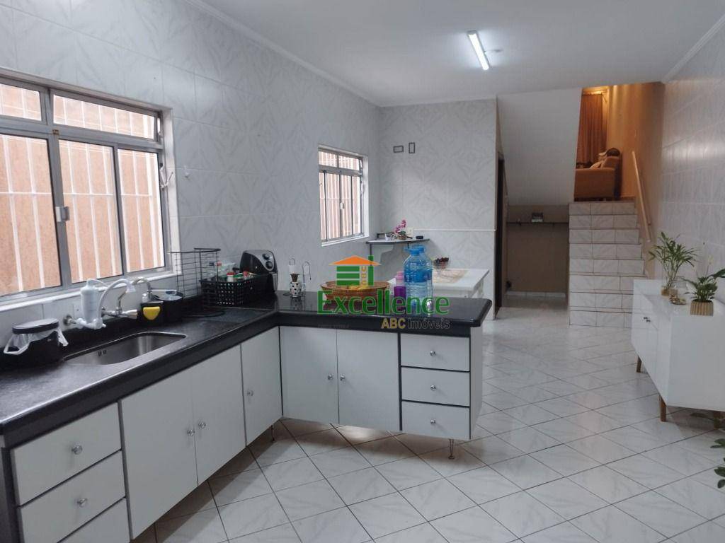 Sobrado à venda com 2 quartos, 160m² - Foto 4