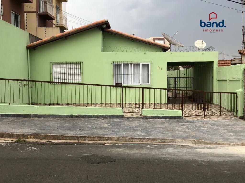 Casa à venda com 2 quartos, 80m² - Foto 1