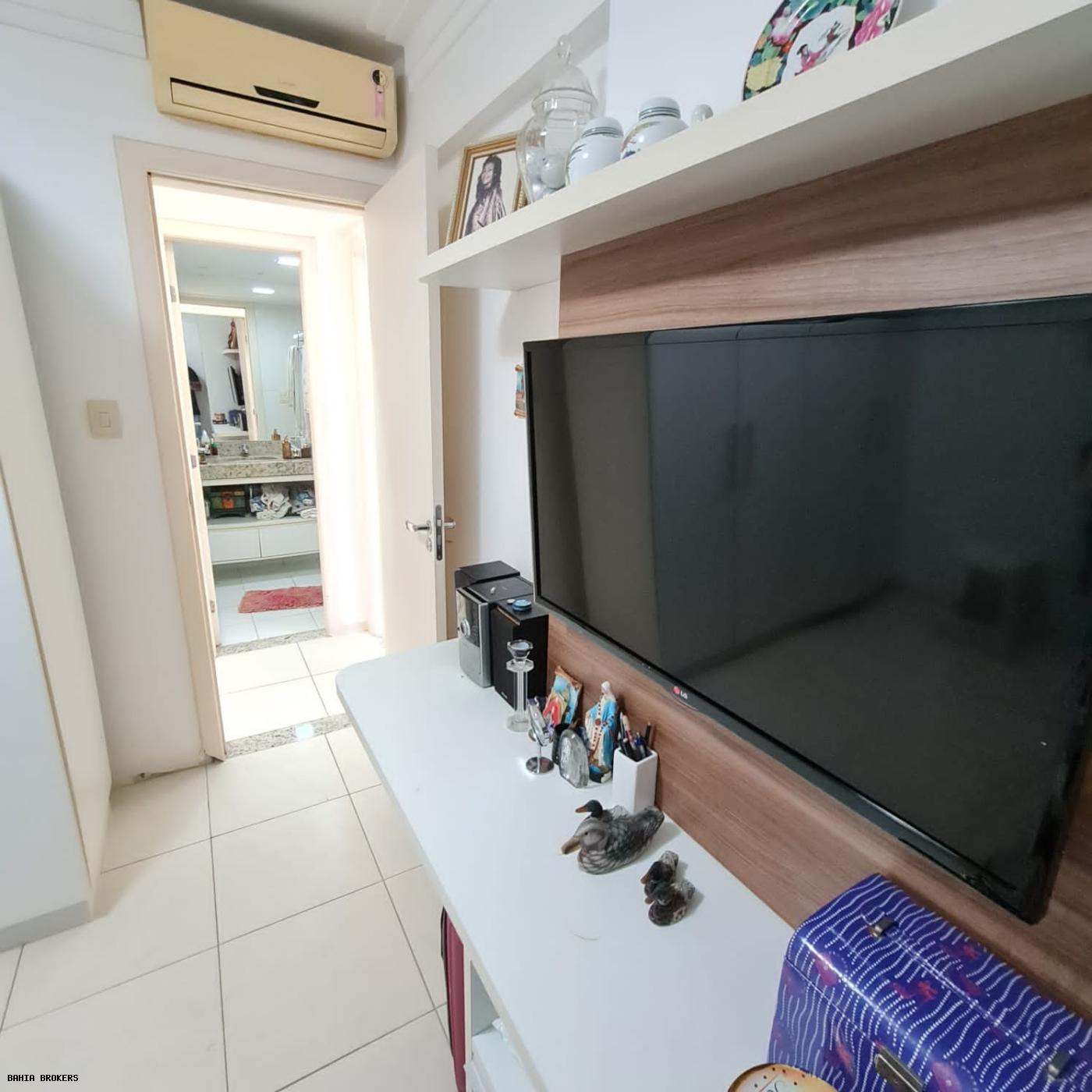 Apartamento à venda com 2 quartos, 71m² - Foto 4