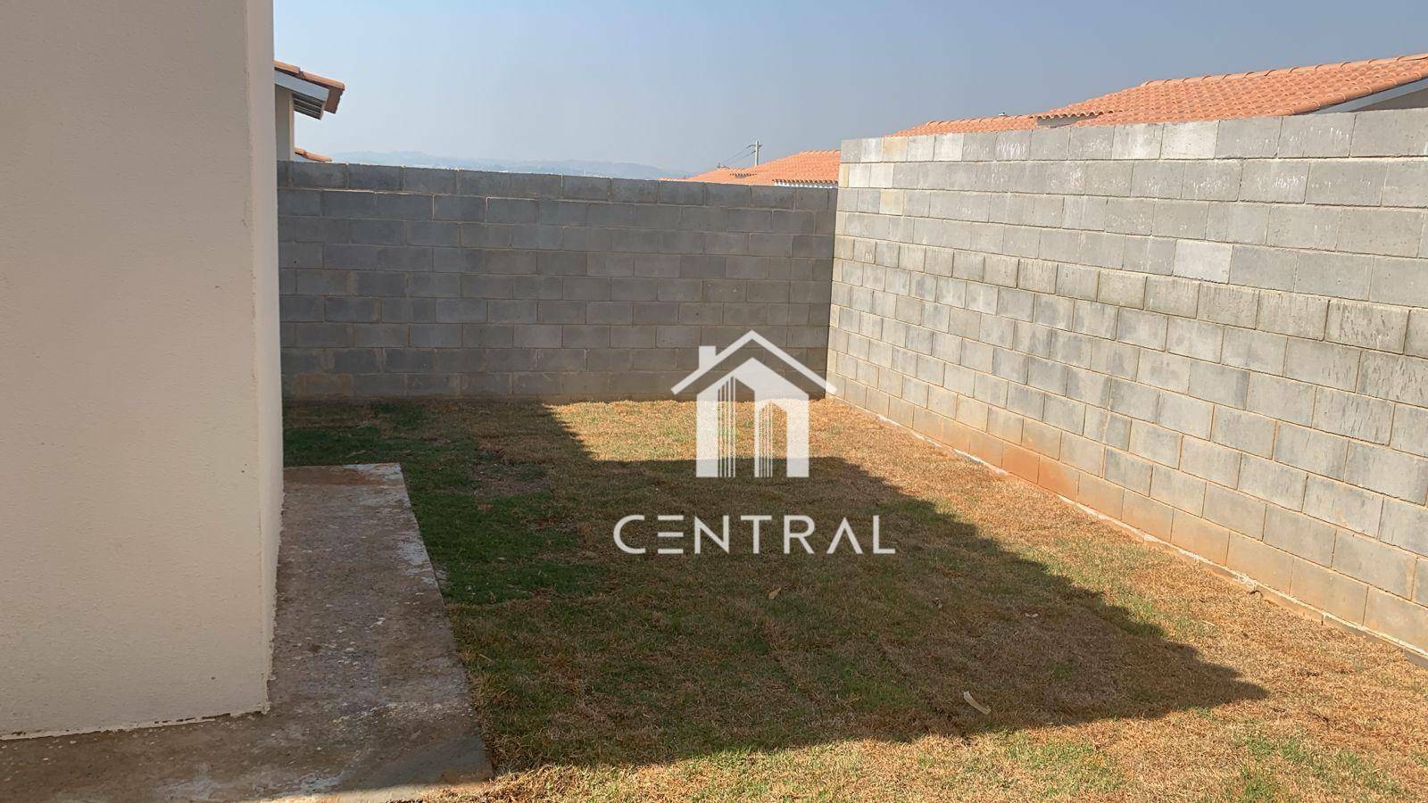 Casa à venda com 2 quartos, 50m² - Foto 10