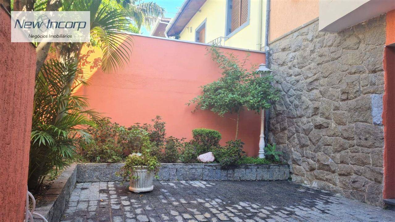 Casa à venda com 3 quartos, 190m² - Foto 4