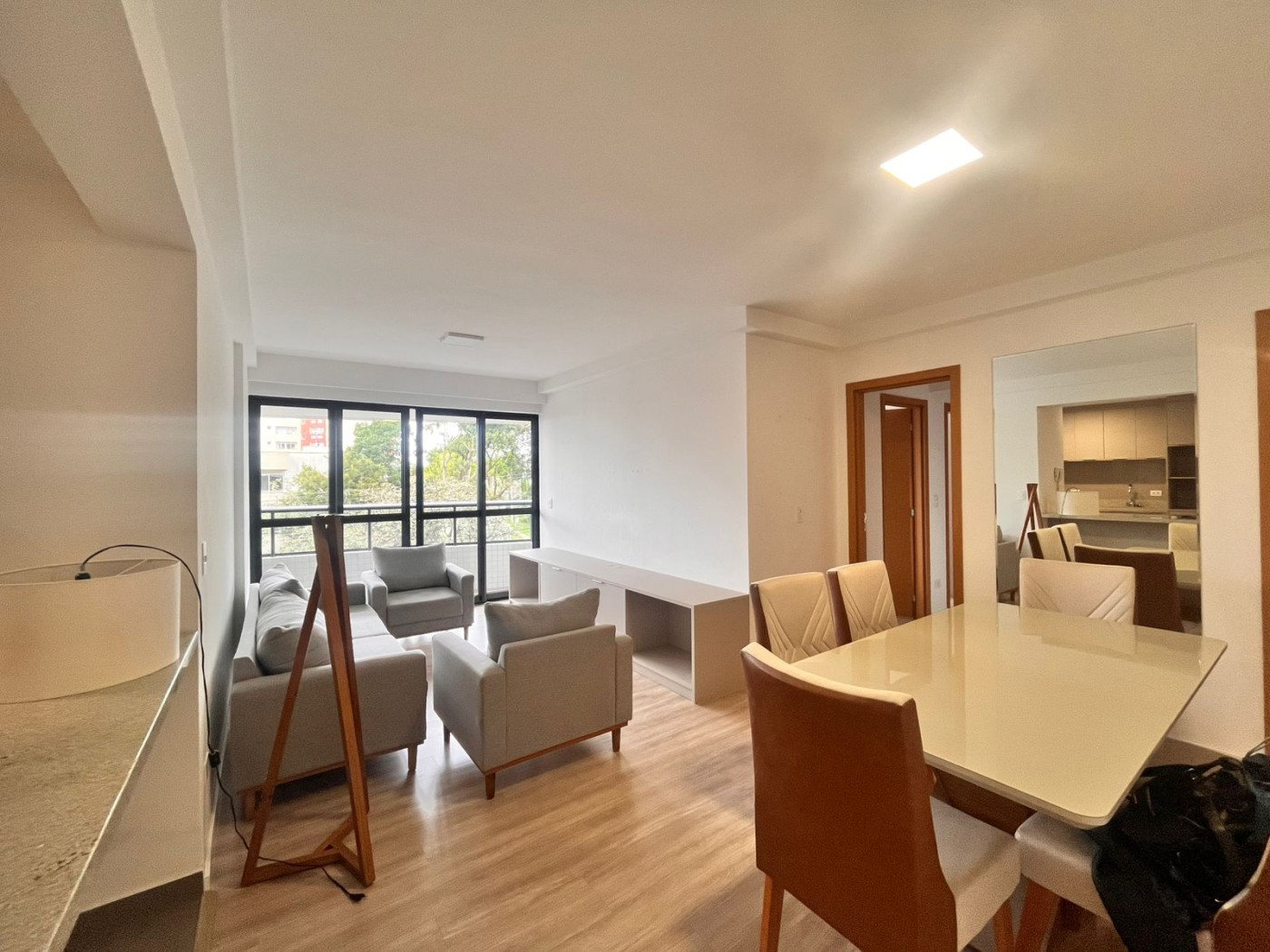Apartamento para alugar com 3 quartos, 106m² - Foto 7