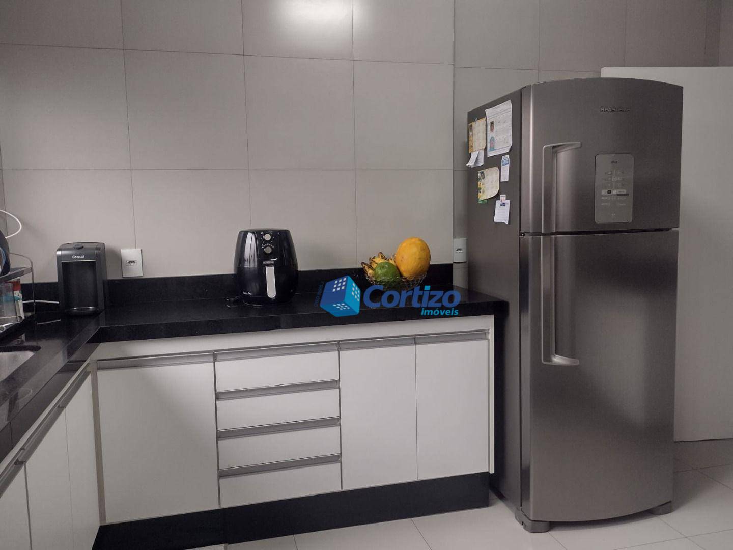 Apartamento à venda com 3 quartos, 107m² - Foto 7