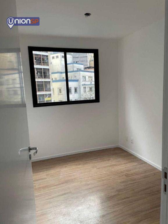 Apartamento à venda com 2 quartos, 37m² - Foto 2