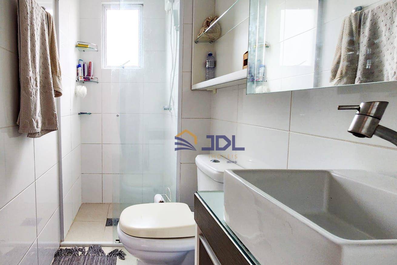 Apartamento à venda com 2 quartos, 72m² - Foto 11