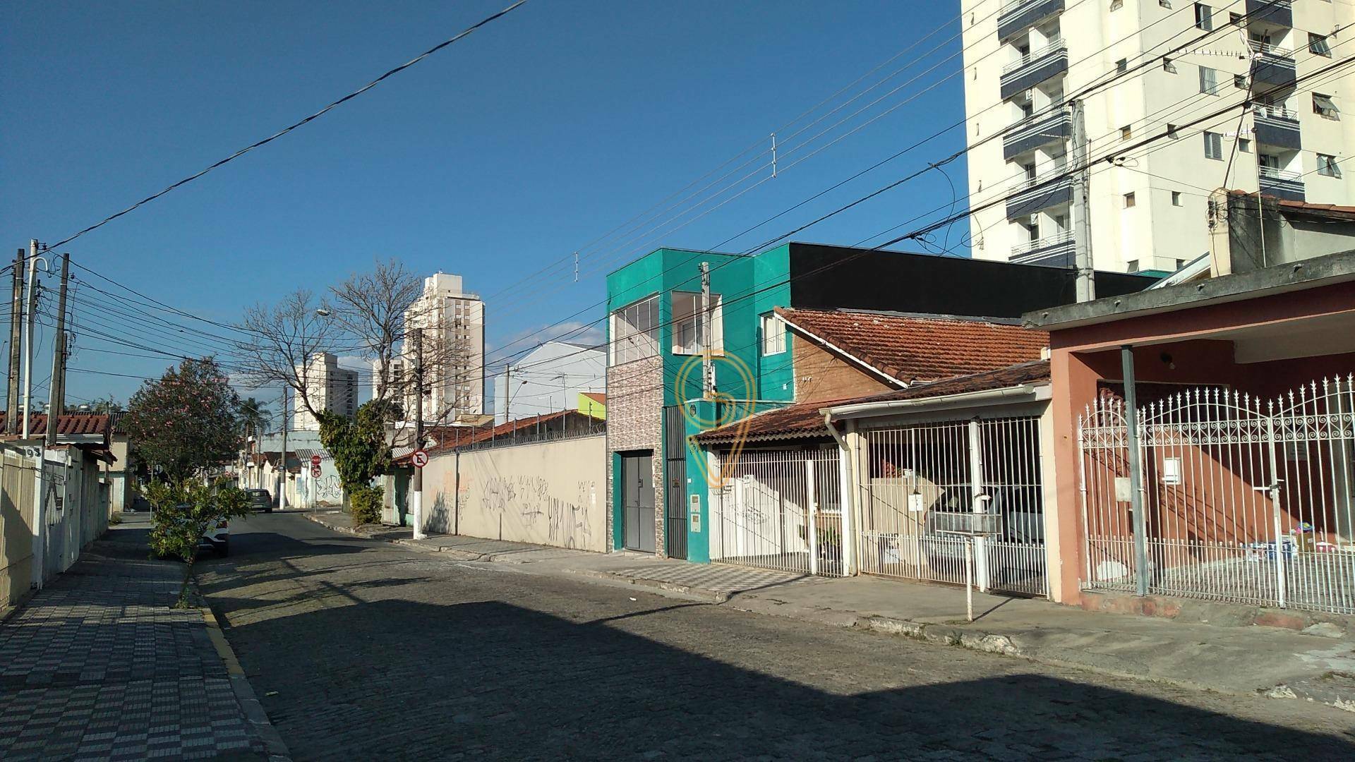 Sobrado à venda com 4 quartos, 232m² - Foto 3