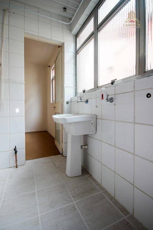 Apartamento à venda com 2 quartos, 71m² - Foto 30