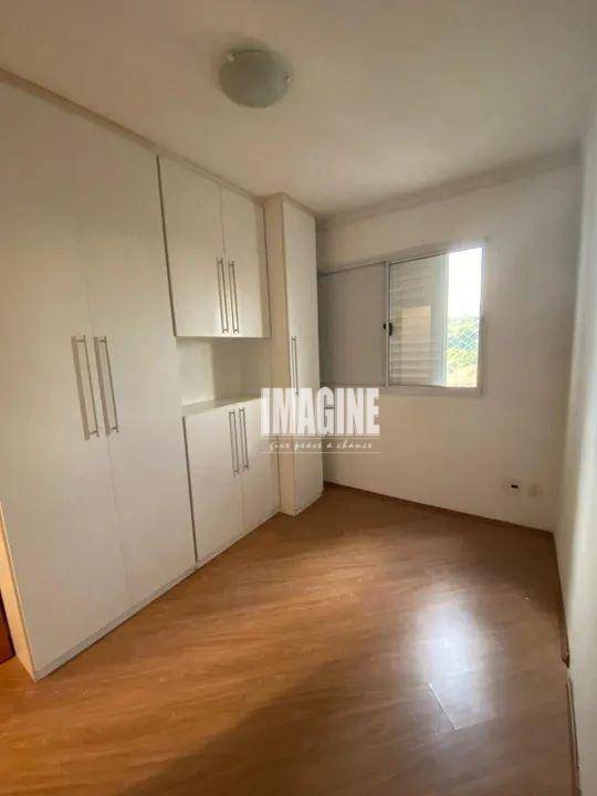 Apartamento à venda com 2 quartos, 64m² - Foto 5