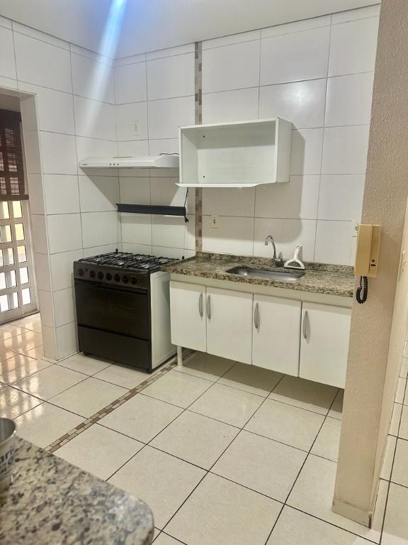 Apartamento à venda com 2 quartos, 68m² - Foto 1