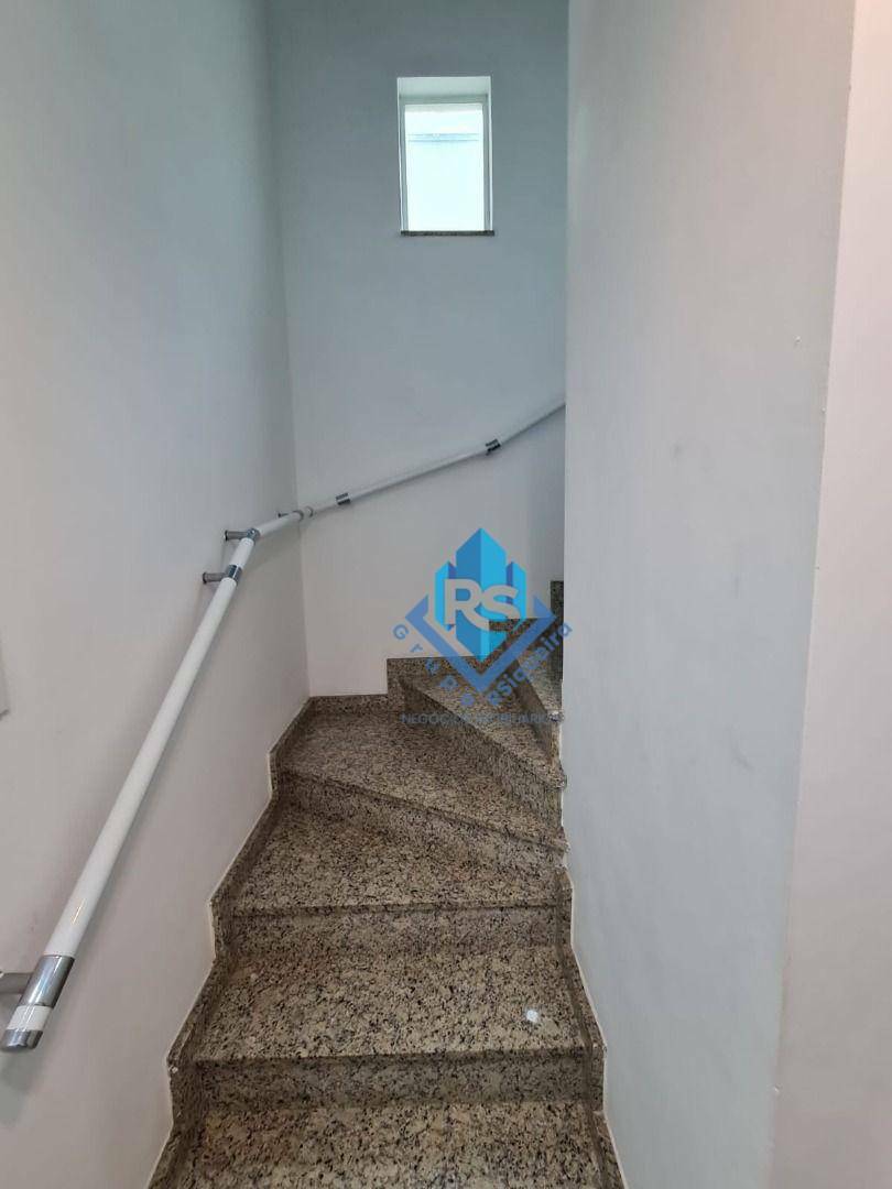 Sobrado para alugar com 3 quartos, 220m² - Foto 11