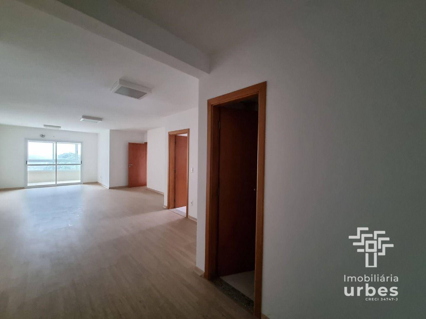 Apartamento à venda com 3 quartos, 153m² - Foto 2