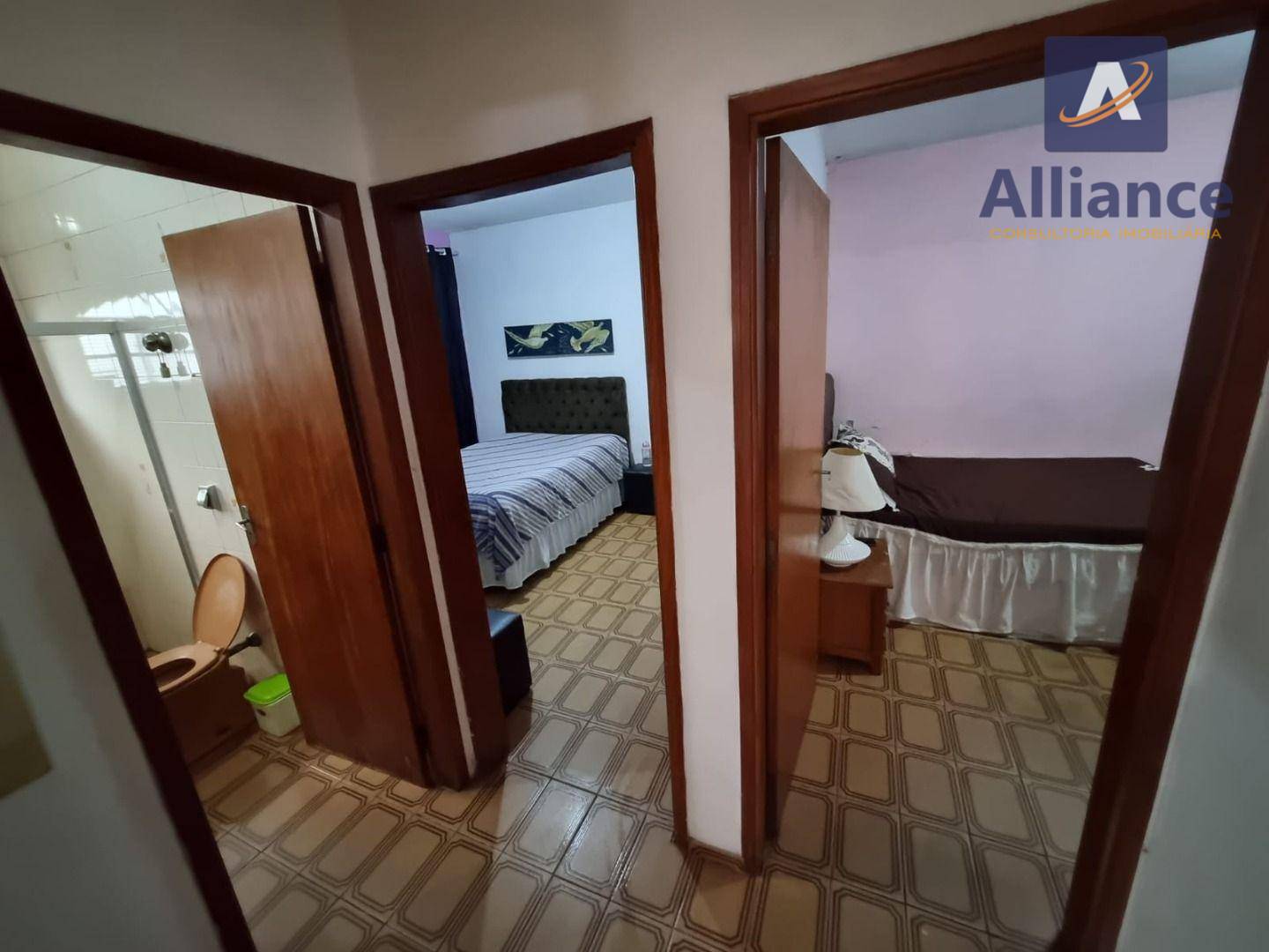 Casa à venda com 6 quartos, 300m² - Foto 41