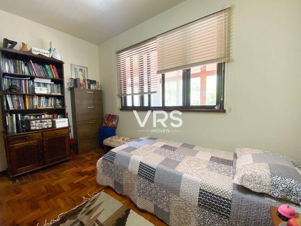 Casa à venda com 4 quartos, 180m² - Foto 17