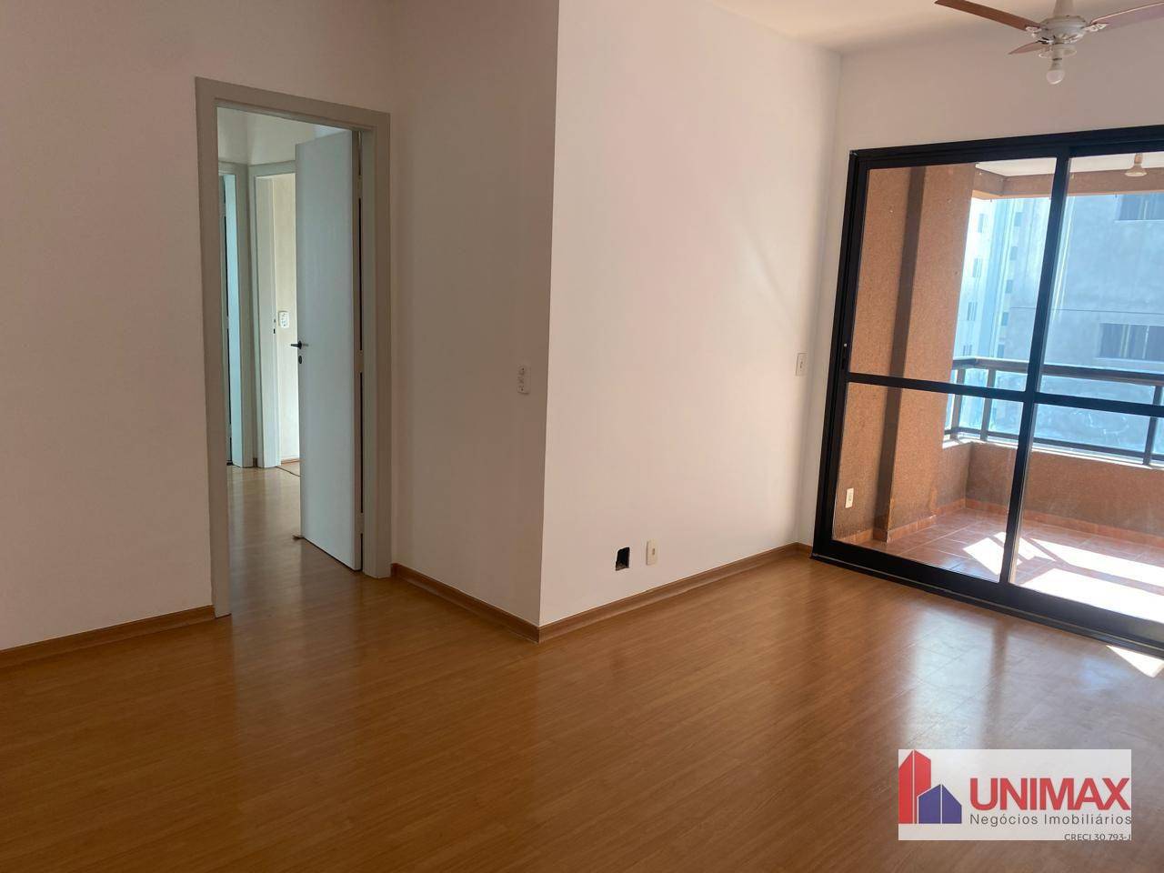 Apartamento para alugar com 3 quartos, 86m² - Foto 2