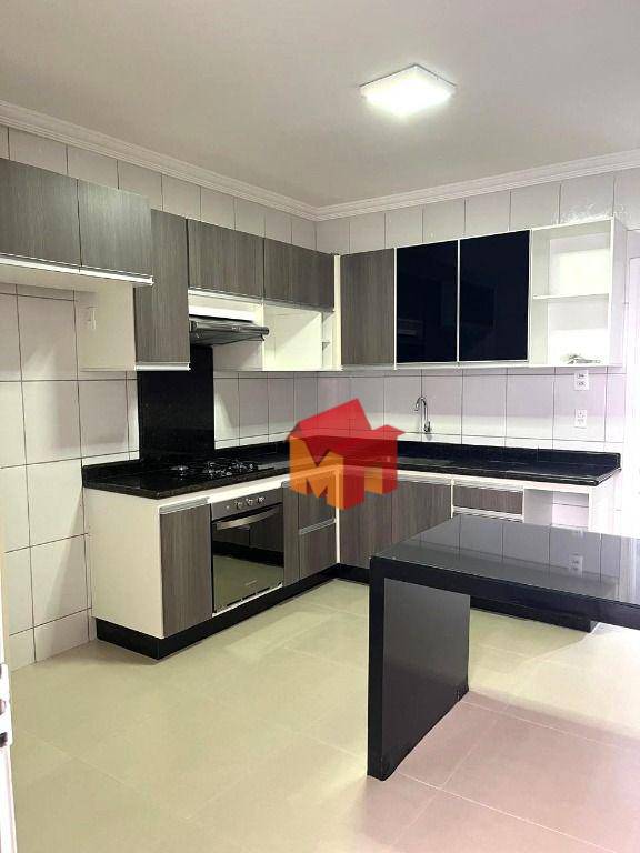 Sobrado à venda com 2 quartos, 110m² - Foto 3