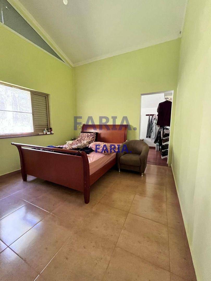 Sítio à venda com 3 quartos, 300m² - Foto 13