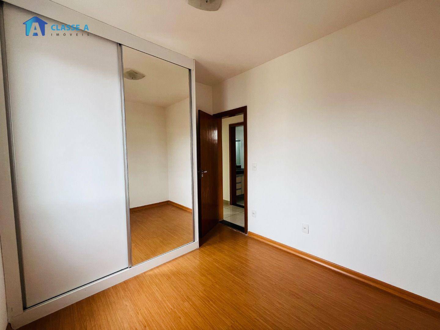 Apartamento à venda com 3 quartos, 110m² - Foto 11