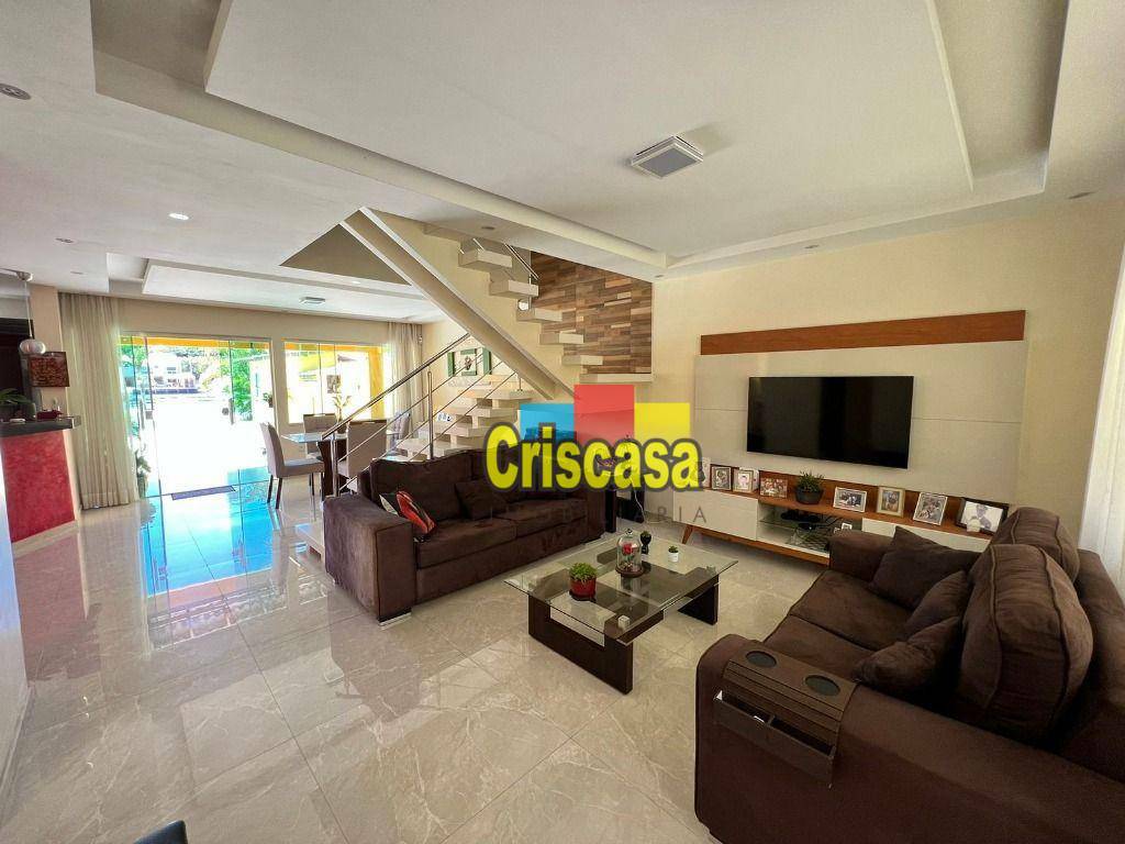 Casa à venda com 4 quartos, 240m² - Foto 3