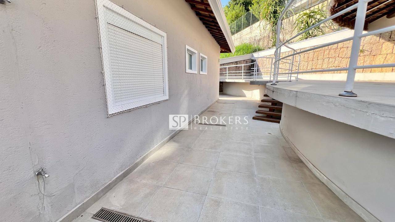 Casa de Condomínio à venda com 3 quartos, 217m² - Foto 32