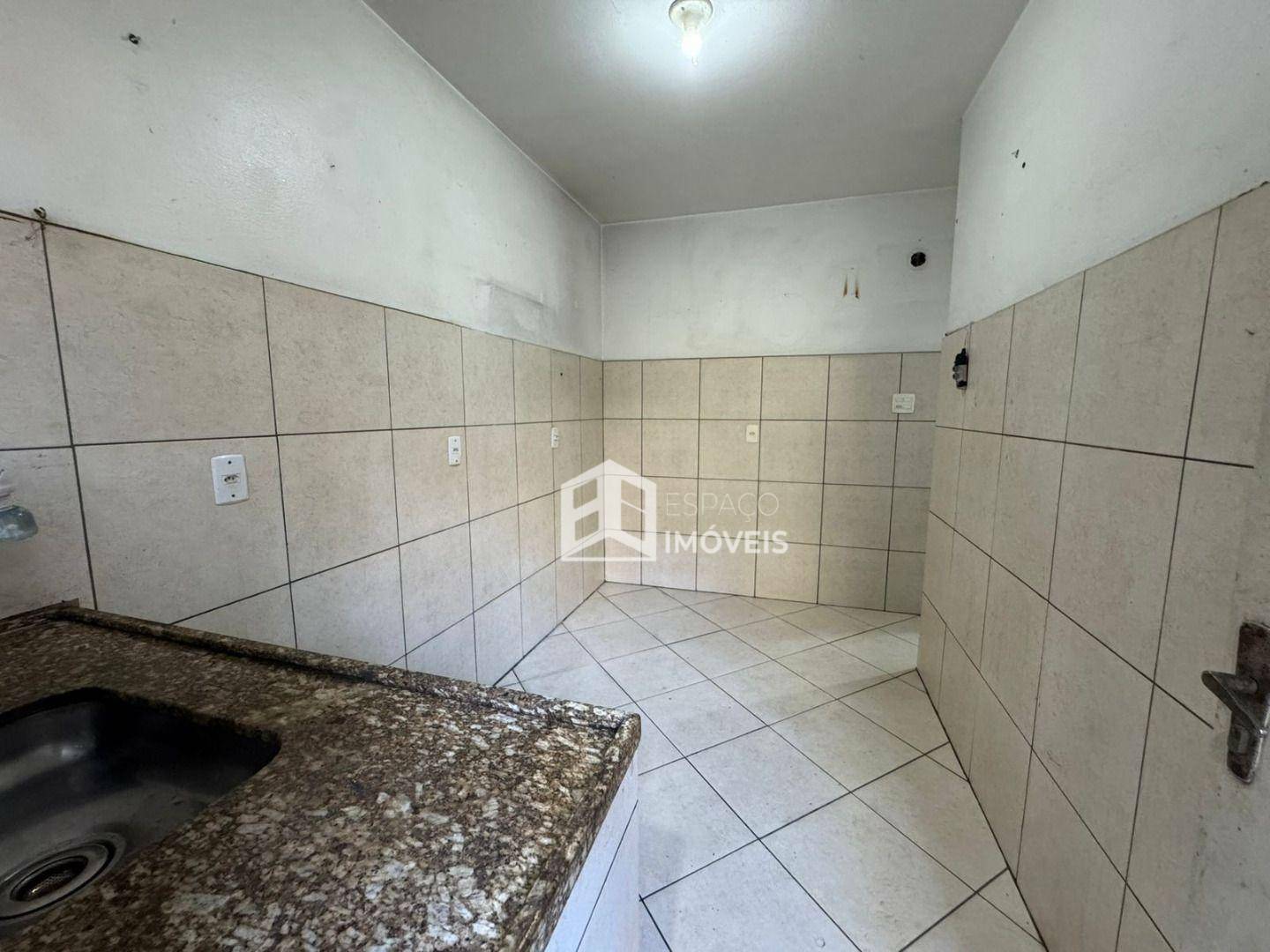 Casa à venda e aluguel com 2 quartos, 108m² - Foto 4