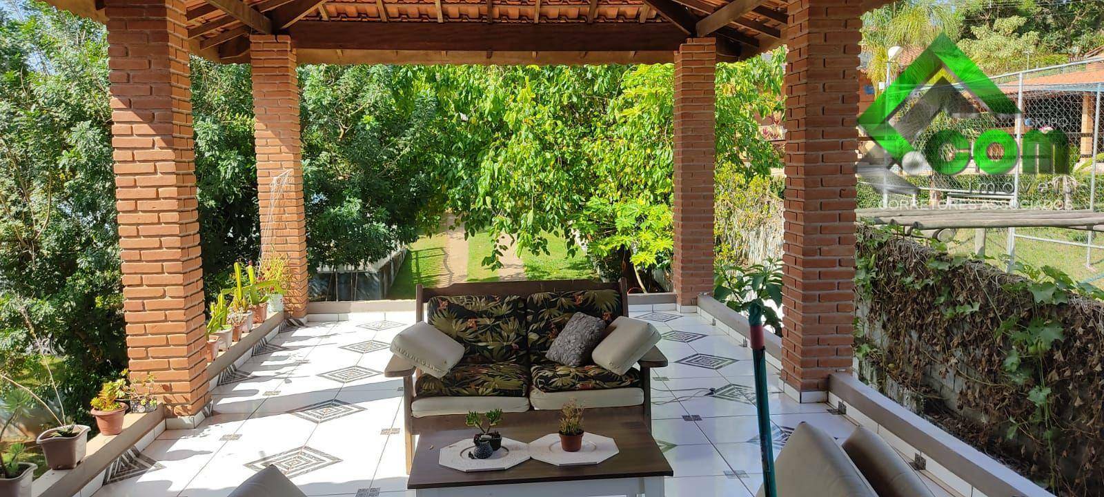 Chácara à venda com 3 quartos, 240m² - Foto 9