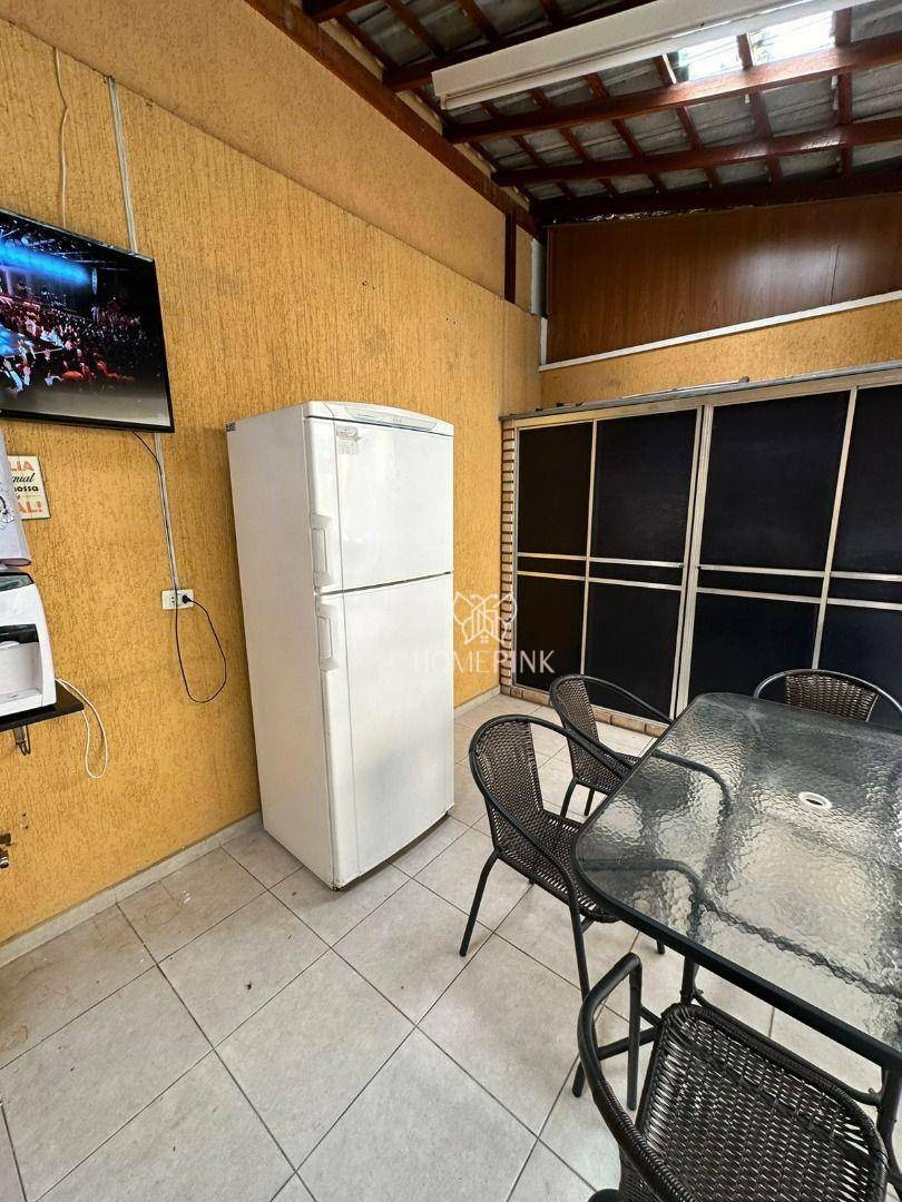 Sobrado à venda com 3 quartos, 220m² - Foto 9