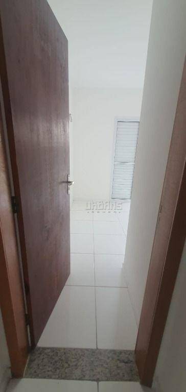 Apartamento para alugar com 2 quartos, 70m² - Foto 5