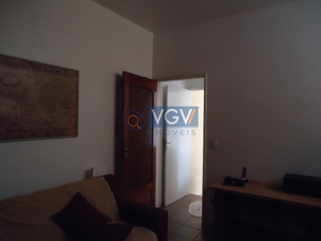 Casa à venda com 3 quartos, 227m² - Foto 5