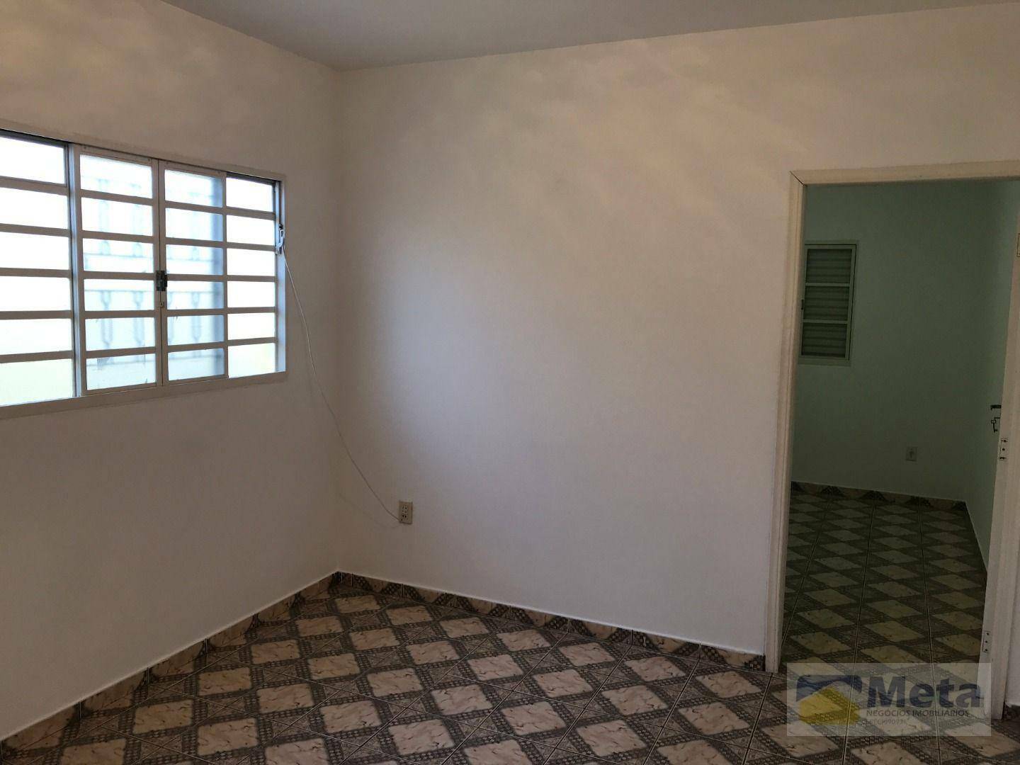 Casa para alugar com 2 quartos, 87m² - Foto 15