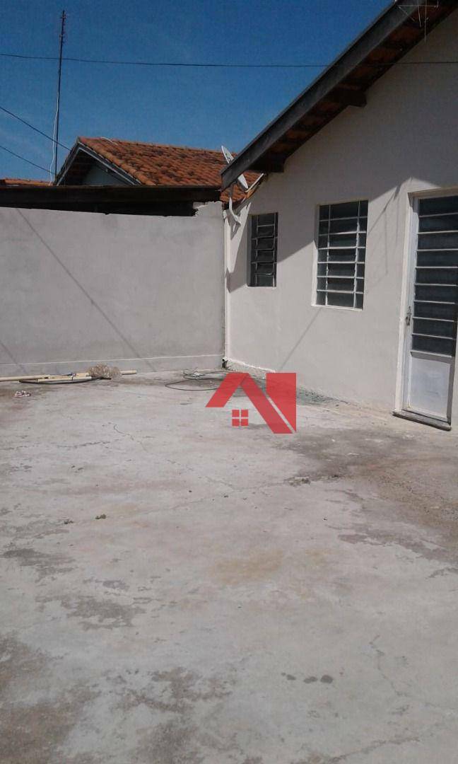 Casa à venda com 2 quartos, 60m² - Foto 1