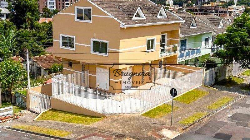 Sobrado à venda com 3 quartos, 267m² - Foto 1