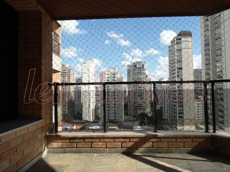 Apartamento para alugar com 4 quartos, 247m² - Foto 7