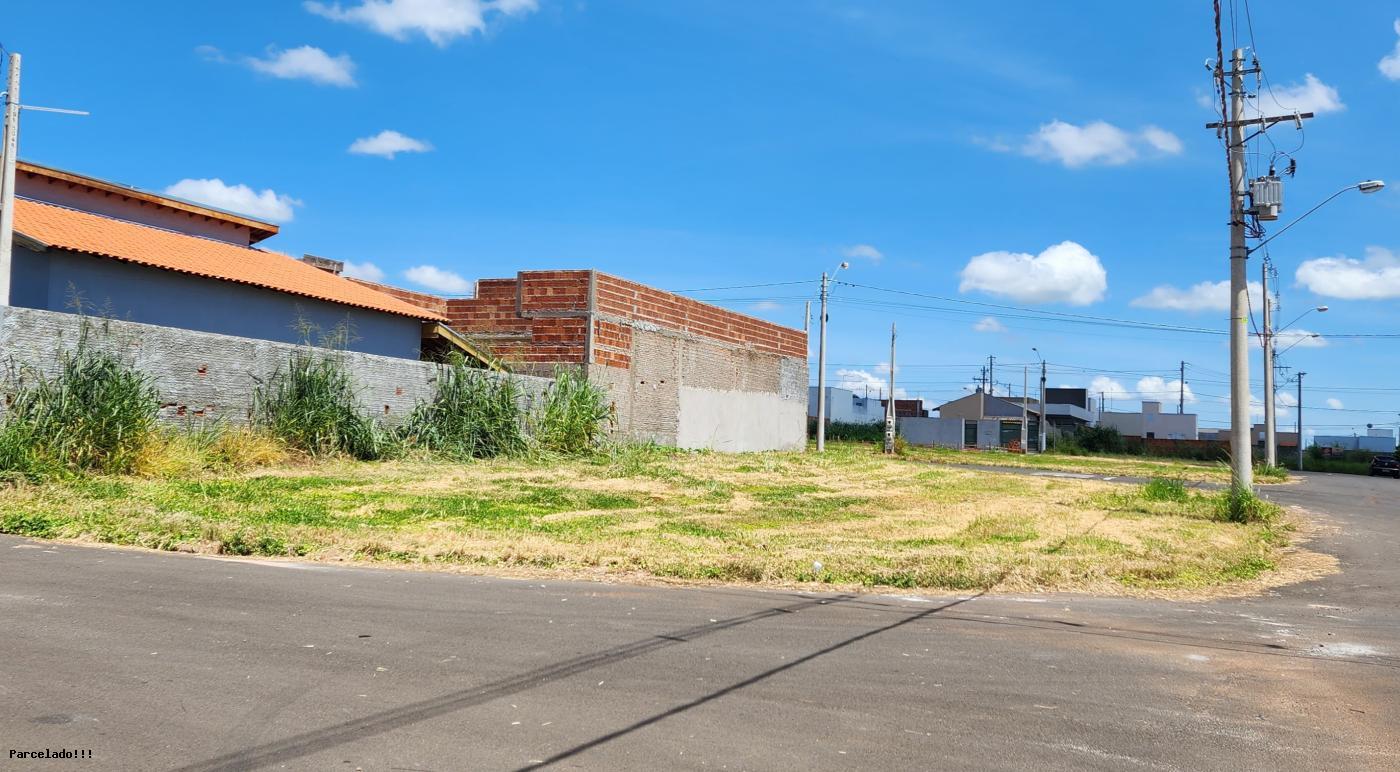 Terreno à venda, 210m² - Foto 1