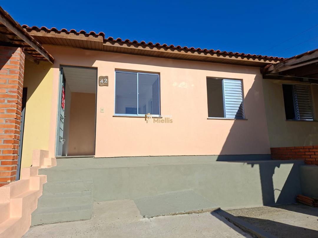 Casa à venda com 2 quartos, 20m² - Foto 2