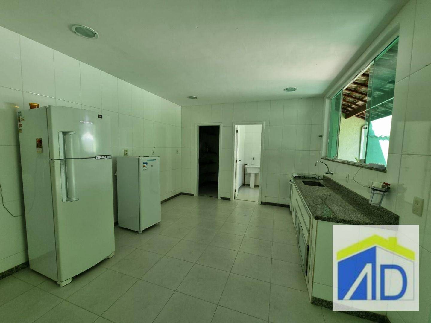 Casa de Condomínio para alugar com 3 quartos, 180m² - Foto 12