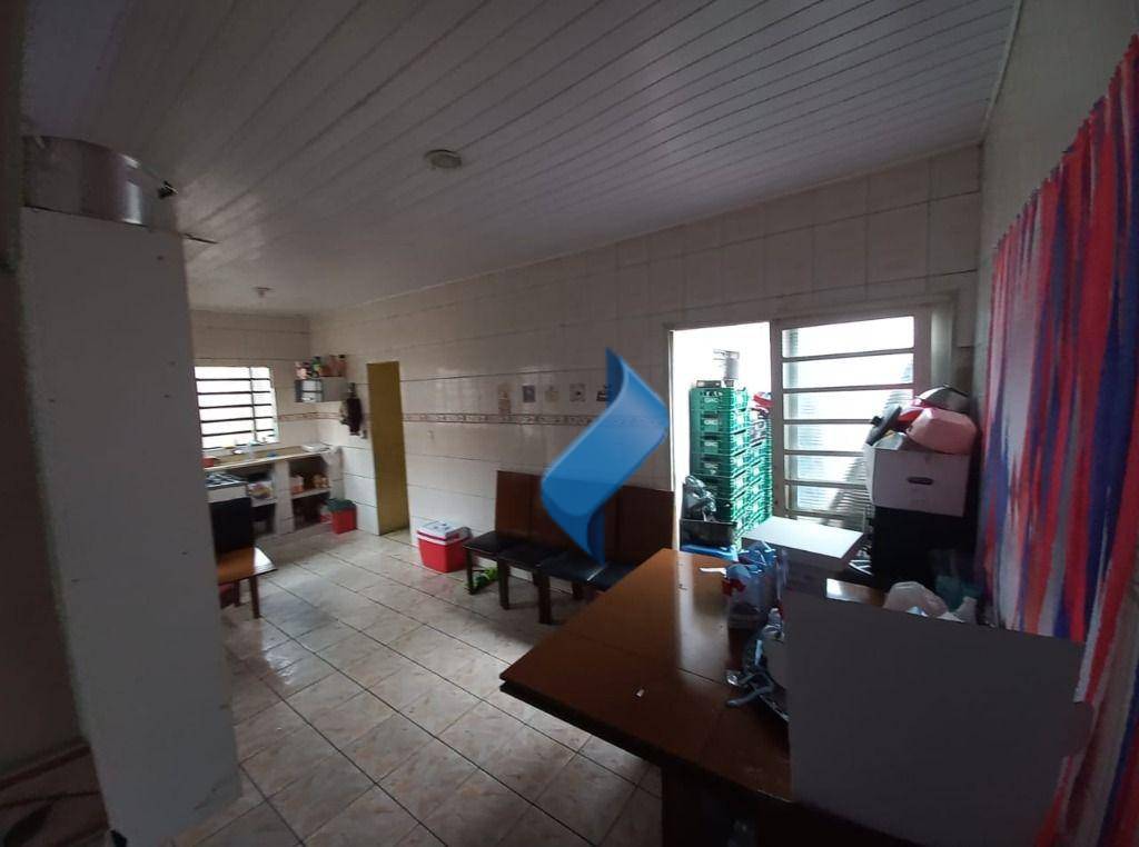 Casa à venda com 2 quartos, 99m² - Foto 1