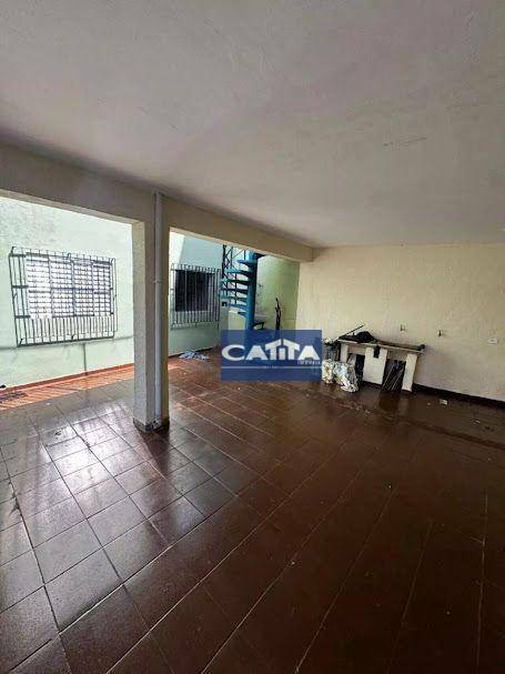 Casa à venda com 5 quartos, 200m² - Foto 25