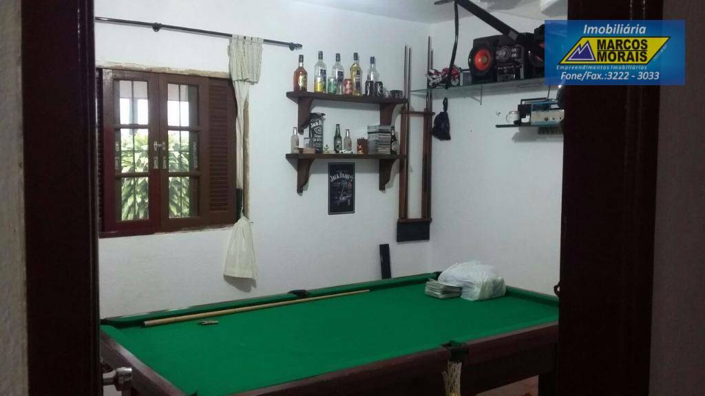 Chácara à venda com 4 quartos, 250m² - Foto 32