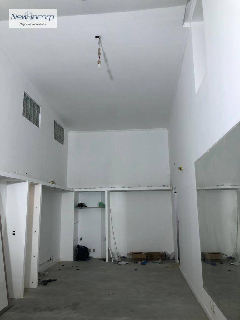 Casa para alugar com 2 quartos, 120m² - Foto 4