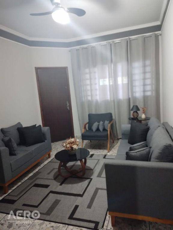 Casa à venda com 2 quartos, 167m² - Foto 17