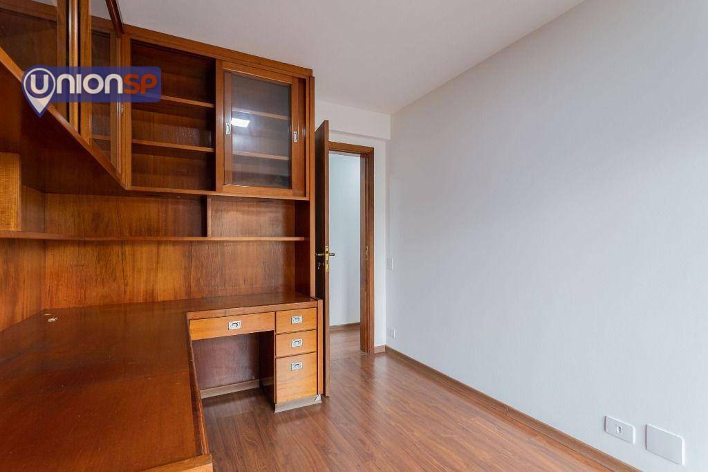 Apartamento à venda com 3 quartos, 184m² - Foto 19