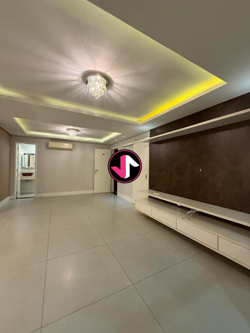 Apartamento à venda com 3 quartos, 142m² - Foto 2