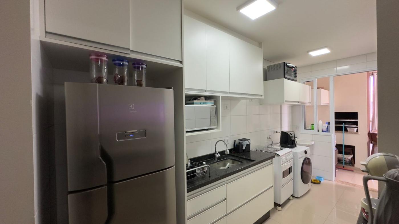 Apartamento à venda com 3 quartos, 94m² - Foto 35