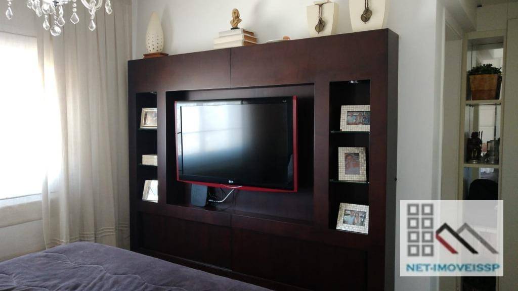 Apartamento à venda com 3 quartos, 188m² - Foto 20