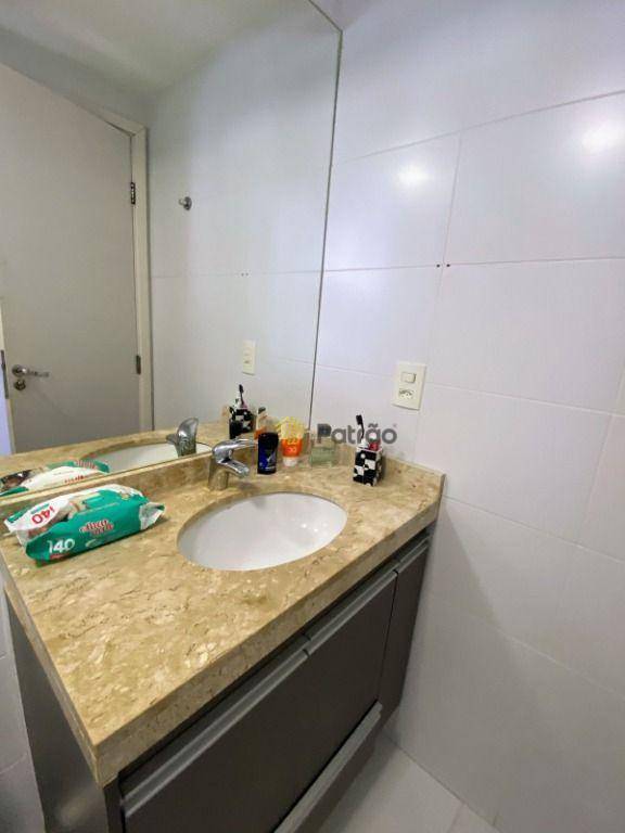 Apartamento à venda com 3 quartos, 200m² - Foto 16