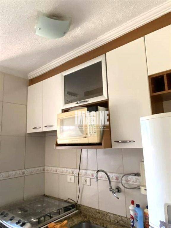 Apartamento à venda com 2 quartos, 58m² - Foto 3