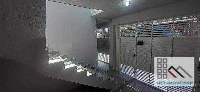 Sobrado à venda com 3 quartos, 250m² - Foto 1