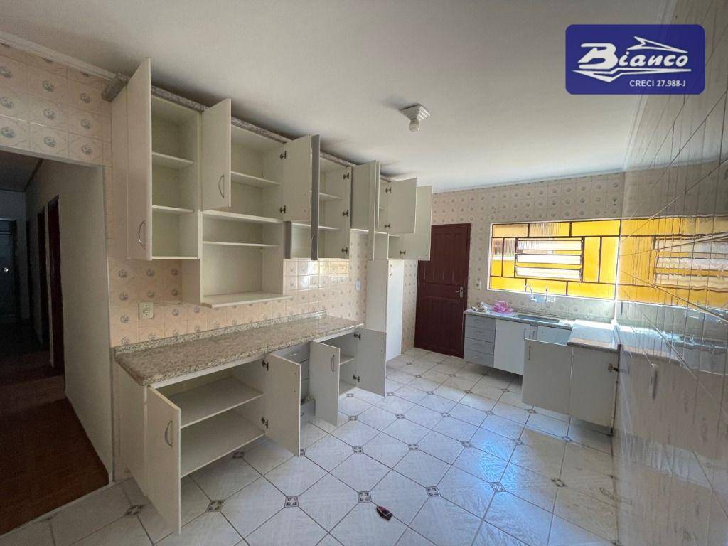 Casa para alugar com 3 quartos, 96m² - Foto 5